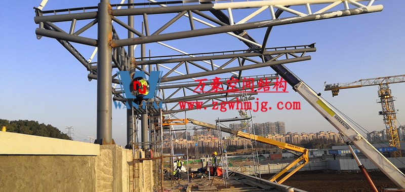 張家港市新建九年一貫制學校膜結構工程鋼結構接近尾聲 張家港市新建九年一貫制學校膜結構工程鋼結構接近尾聲