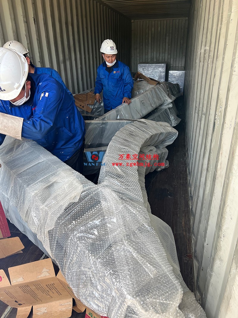 卡塔爾清真寺ETFE氣枕項(xiàng)目開始出貨 卡塔爾清真寺ETFE氣枕項(xiàng)目開始出貨