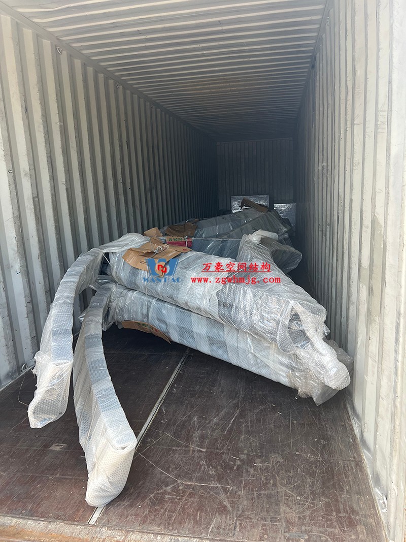 卡塔爾清真寺ETFE氣枕項(xiàng)目開始出貨 卡塔爾清真寺ETFE氣枕項(xiàng)目開始出貨