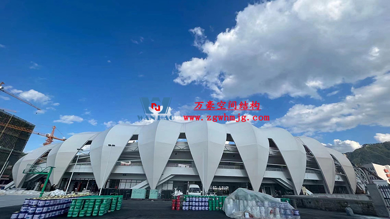 龍泉市體育場鋼膜結構工程接近尾聲 龍泉市體育場鋼膜結構工程接近尾聲