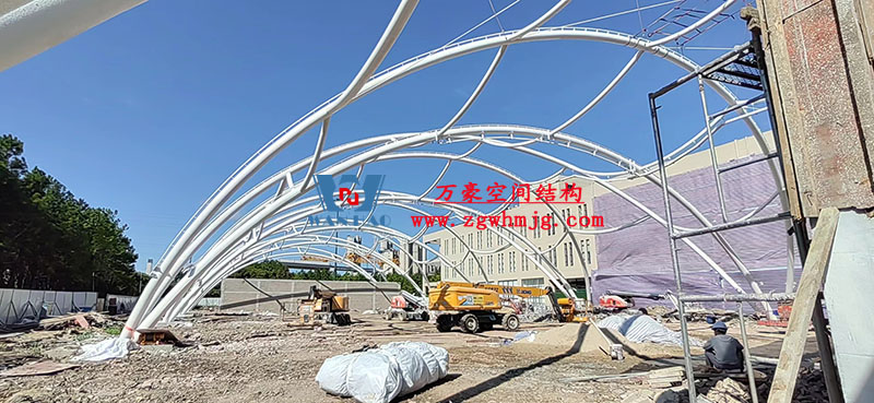 寧波諾丁漢大學(xué)室外運(yùn)動(dòng)場(chǎng)地改擴(kuò)建項(xiàng)目膜結(jié)構(gòu)工程完工
