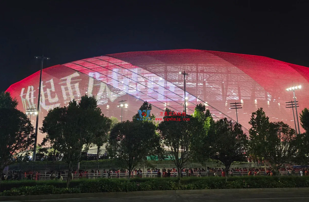 2026 中超球場巡禮?重慶篇｜身披 ETFE「科技薄紗」，龍興足球場點亮山城足球新未來！